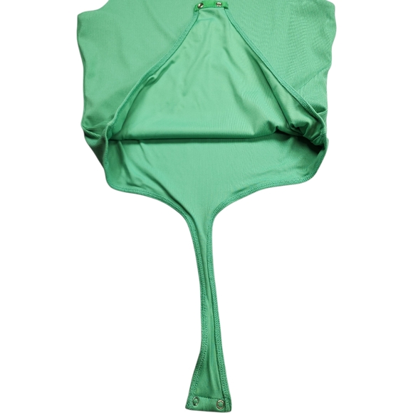 House of Harlow 1960 Green Ribbed Sleeveless Bodysuit Size Small - Picture 5 of 15